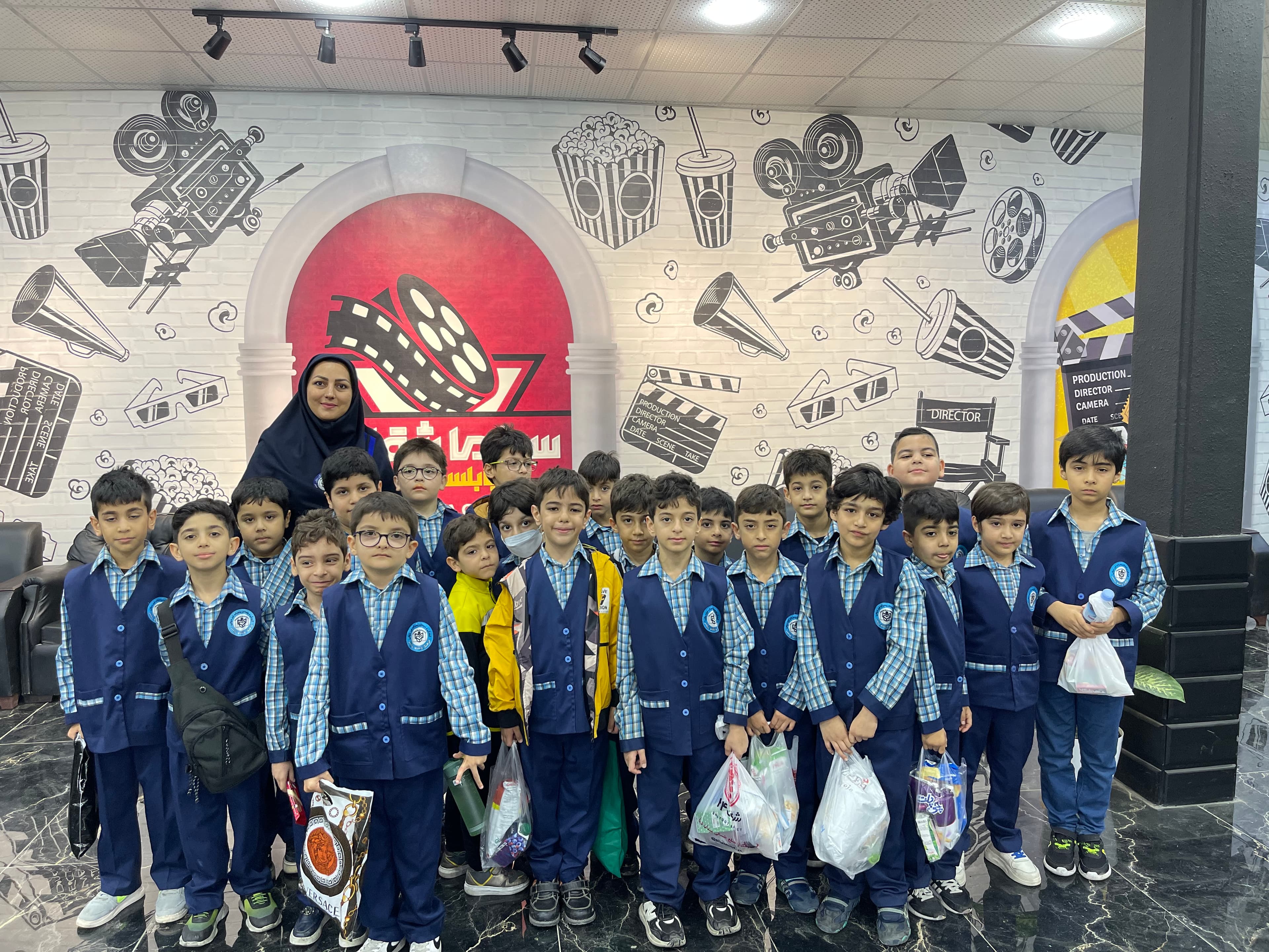 اردوي نيم روزي سينما